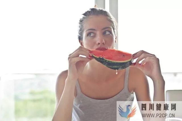 糖尿病不能吃西瓜记住这4点,可以放心吃(图1) 糖尿病不能吃西瓜记住这4点,可以放心吃(图1)