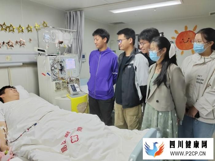 “00”后医学生捐献造血干细胞 挽救白血病患者生命(图2) “00”后医学生捐献造血干细胞 挽救白血病患者生命(图2)
